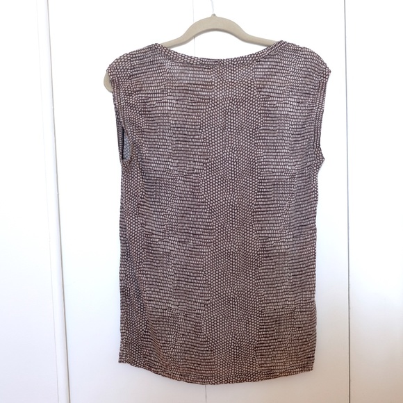 BCBG MAXAZRIA Soft Lightweight Tank Top - Picture 2 of 6